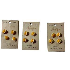 Vintage 12 Boutique Washable Round White Yellow Pineapples Buttons F20 1/2” NOS